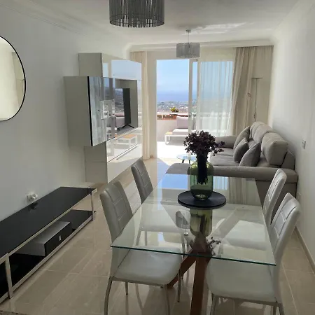 Refurbished Loft -heated Pool -ocean Views-terrace 阿德耶