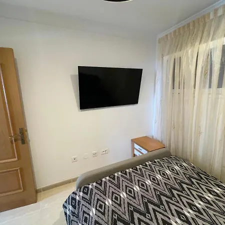 Refurbished Loft -heated Pool -ocean Views-terrace * 阿德耶