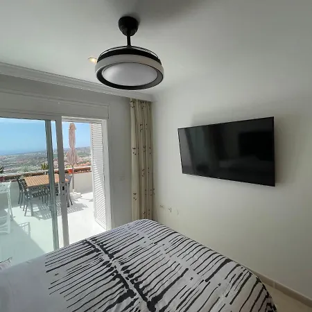 Refurbished Loft -heated Pool -ocean Views-terrace 公寓